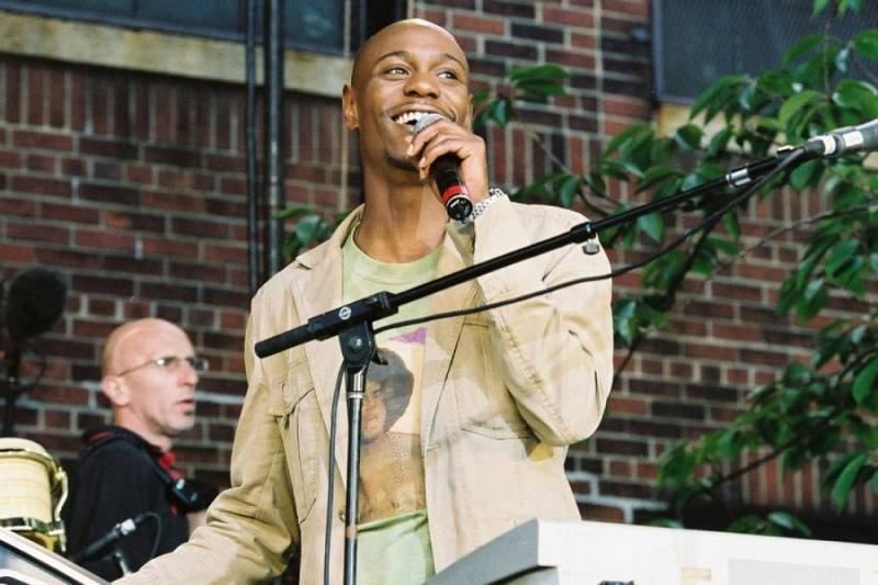 background Dave Chappelle's Block Party