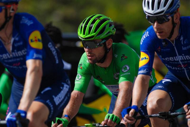 background Mark Cavendish: Never Enough