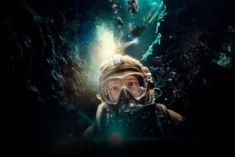 background The Dive