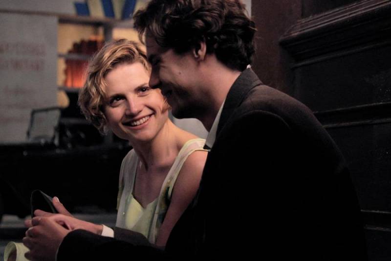 background De Middagvrouw