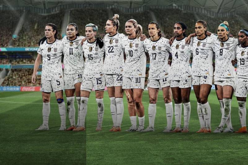 background Under Pressure: The U.S. Women's World Cup Team