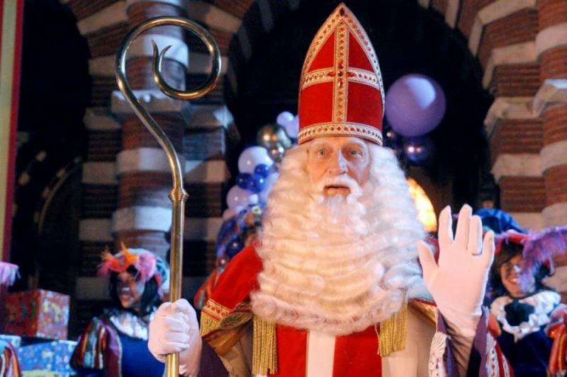 background De Grote Sinterklaasfilm: Gespuis in de Speelgoedkluis