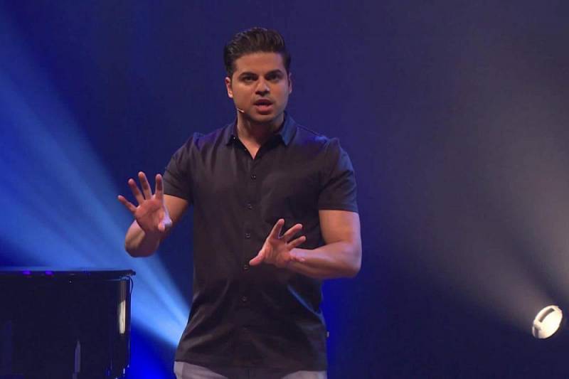 background Rayen Panday - Niet Verder Vertellen
