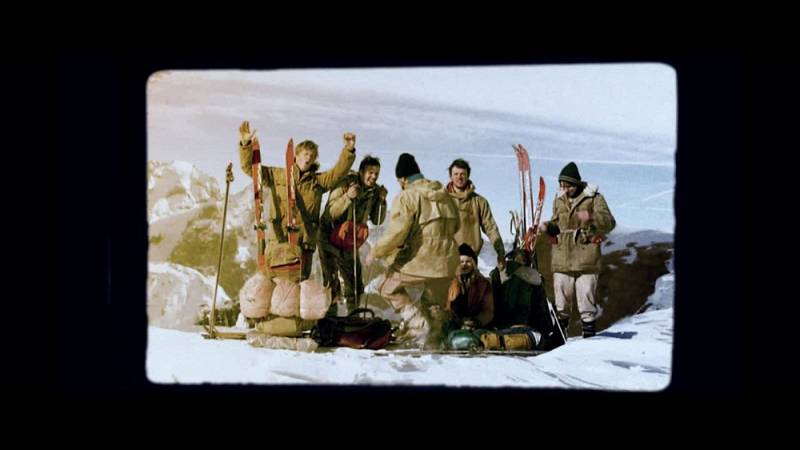 background Must alpinist