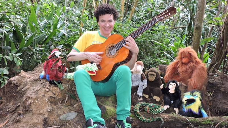 background Op stap met Dirk Scheele