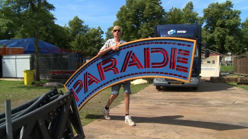 background De Parade