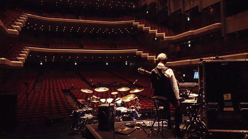 background In the Court of the Crimson King