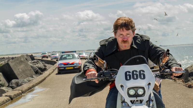 background Ron Goossens, Low-Budget Stuntman