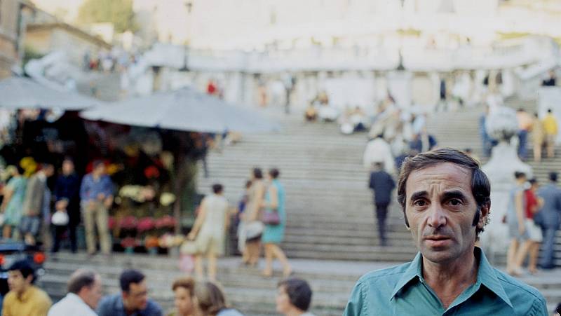 background Aznavour, le regard de Charles