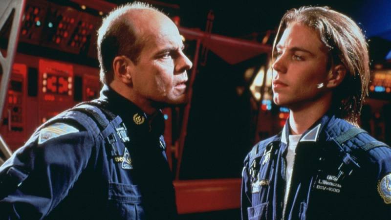 background seaQuest DSV