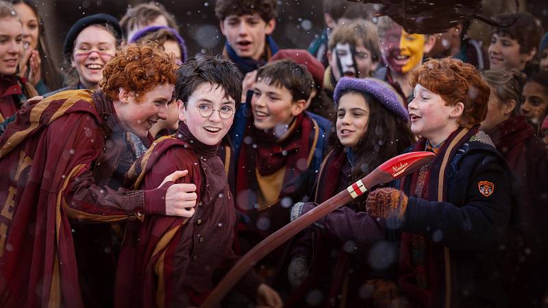 background Finding Harry: The Craft Behind the Magic
