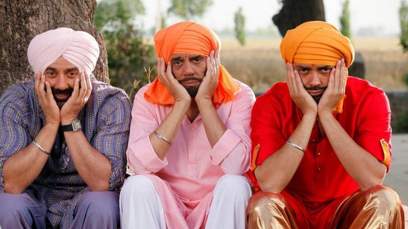 background Yamla Pagla Deewana