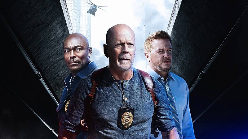 background Detective Knight: Rogue