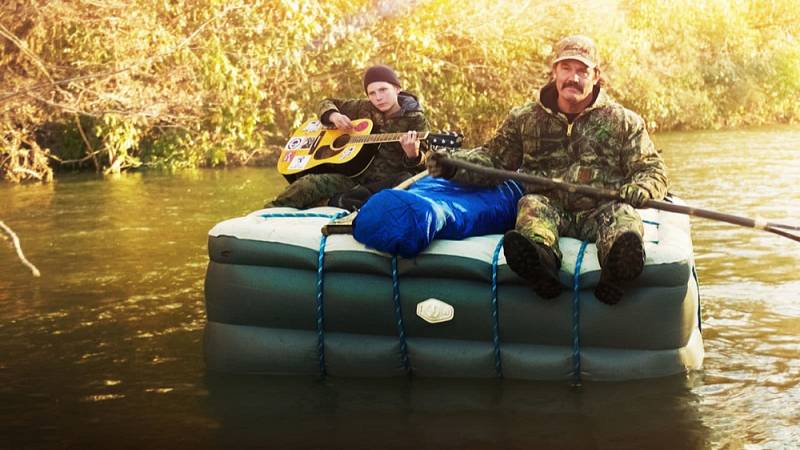 background The Legacy of a Whitetail Deer Hunter