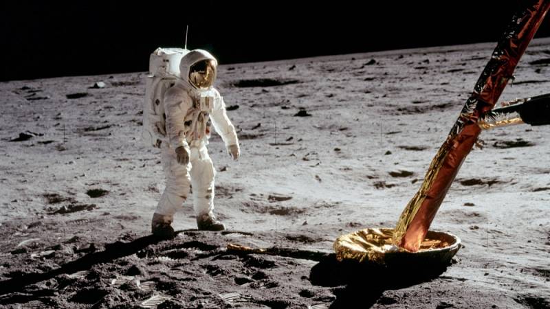 background Apollo 11