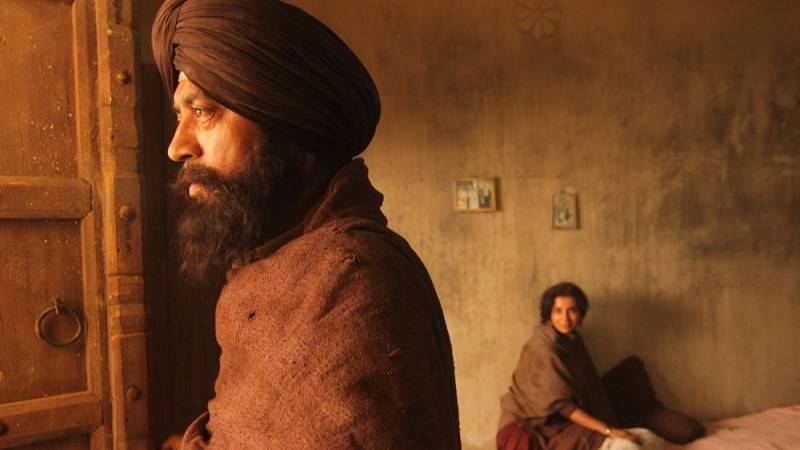 background Qissa: The Tale of a Lonely Ghost