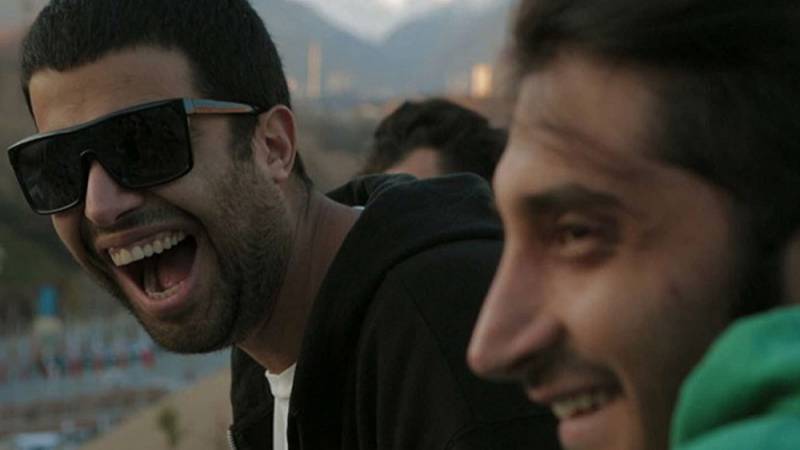 background Raving Iran