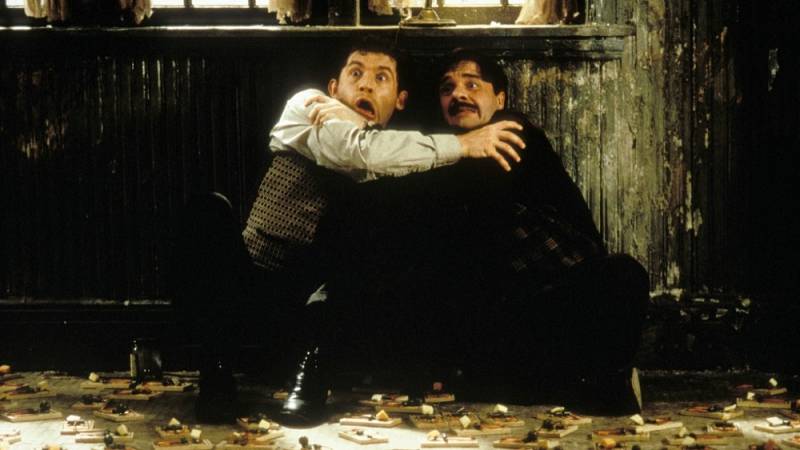 background Mousehunt
