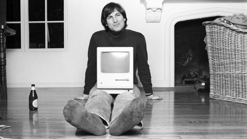 background Steve Jobs: The Man in the Machine