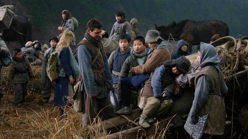background The Children of Huang Shi