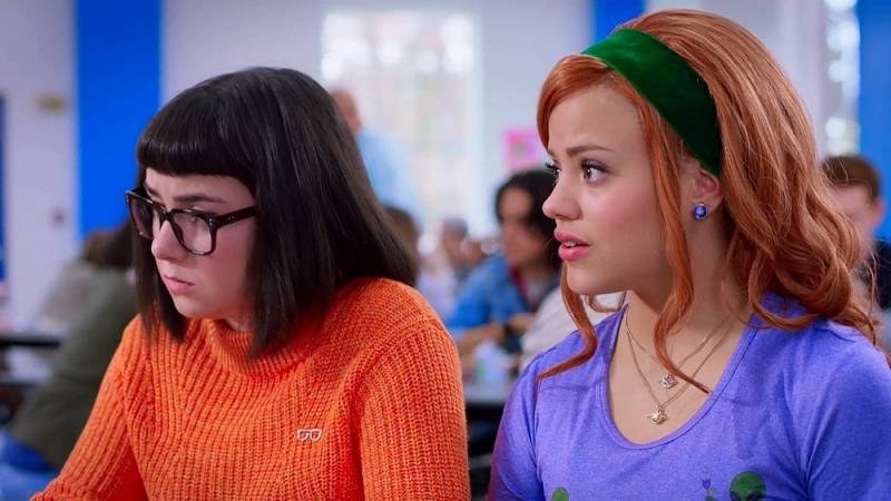 background Daphne & Velma