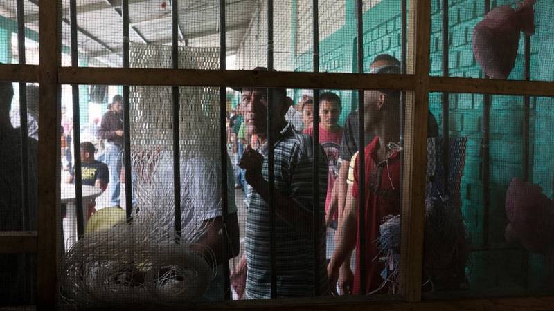 background Inside the World's Toughest Prisons