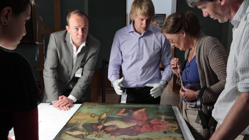 background Jheronimus Bosch - Touched By The Devil