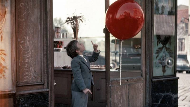 background Le ballon rouge