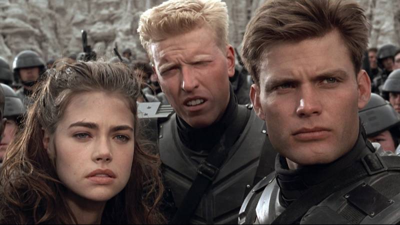 background Starship Troopers