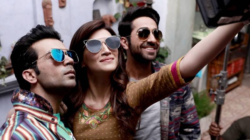 background Bareilly's Barfi