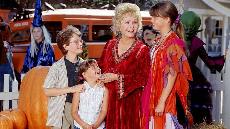background Halloweentown
