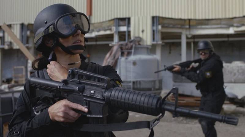 background S.W.A.T.: Under Siege