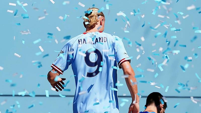 background Haaland: The Big Decision