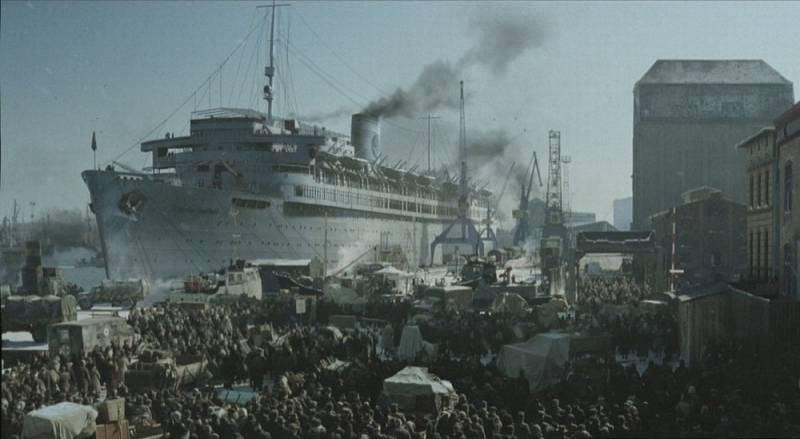 background M/S Gustloff