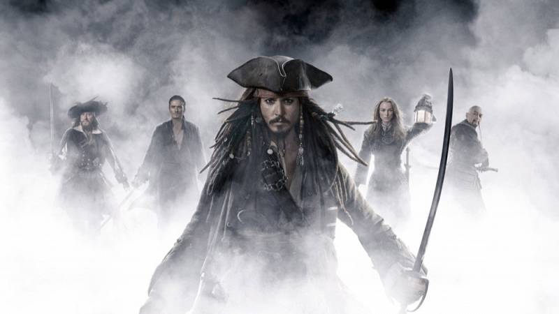 background Pirates of the Caribbean: At World