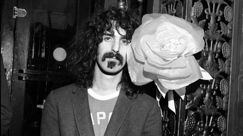 background Eat That Question - Frank Zappa in His Own Words
