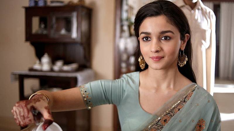 background Raazi