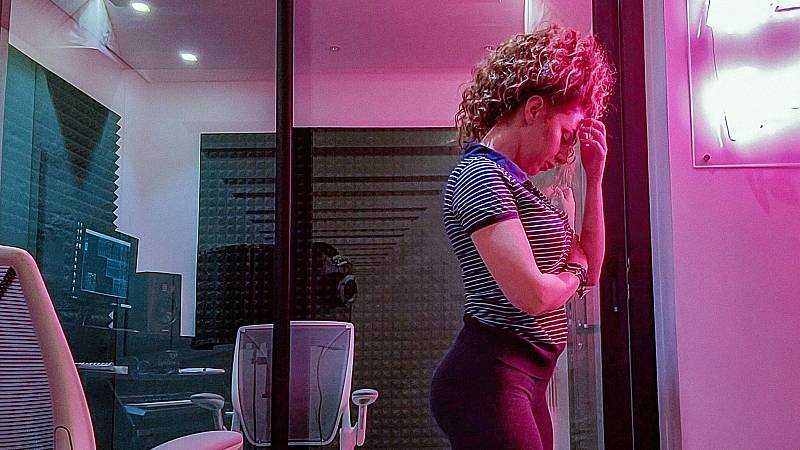background Myriam Fares: The Journey