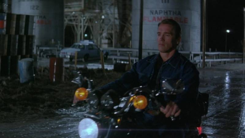 background Raw Deal