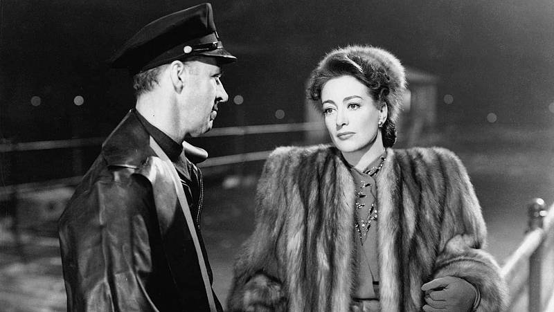 background Mildred Pierce