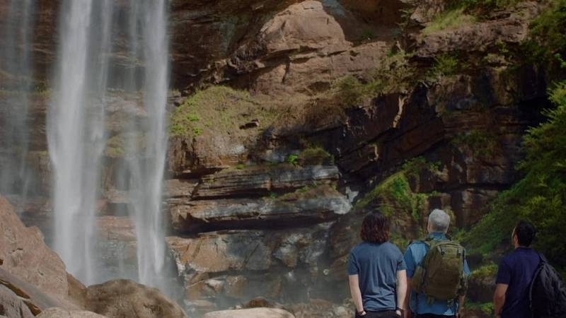background Heritage Falls