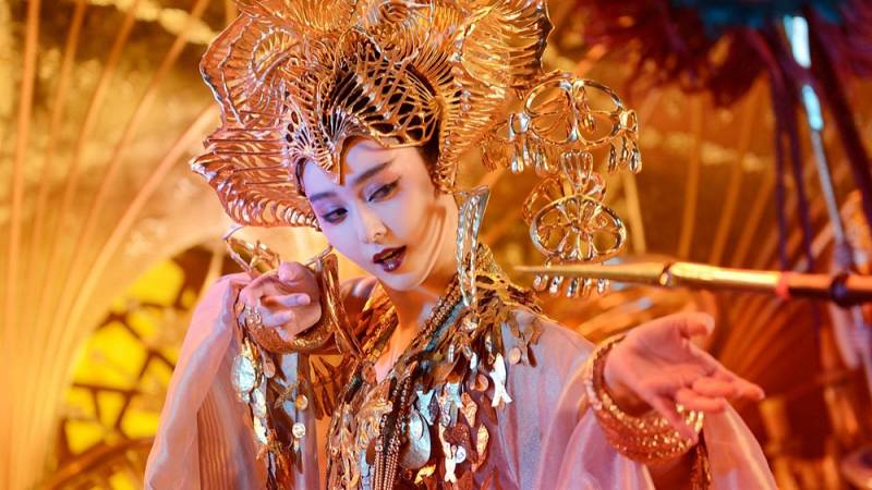 background League of Gods