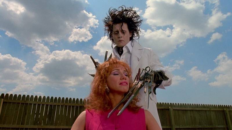 background Edward Scissorhands