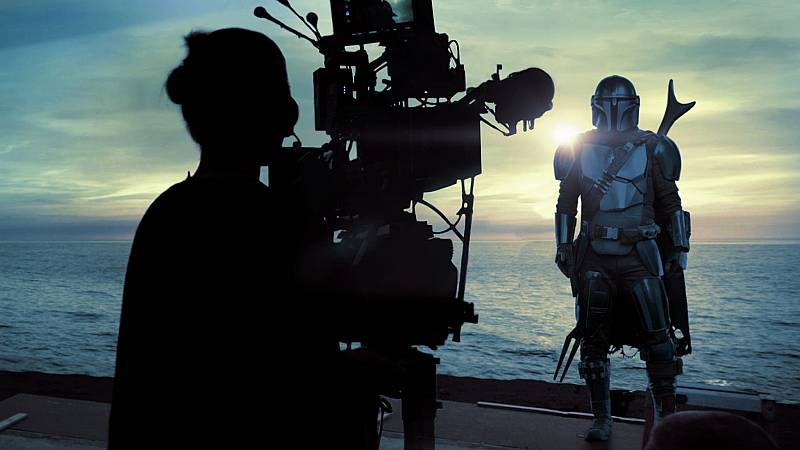 background Disney Gallery: Star War: The Mandalorian