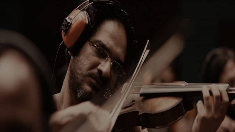 background The Violin Player