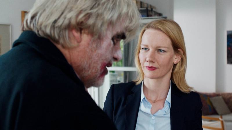 background Toni Erdmann