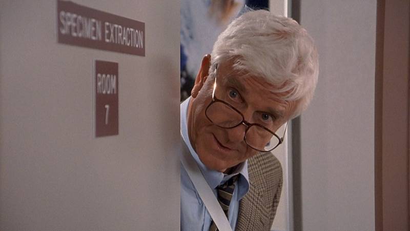 background Naked Gun 33 1/3: The Final Insult