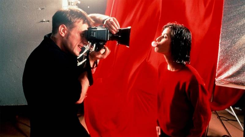 background Trois couleurs: Rouge