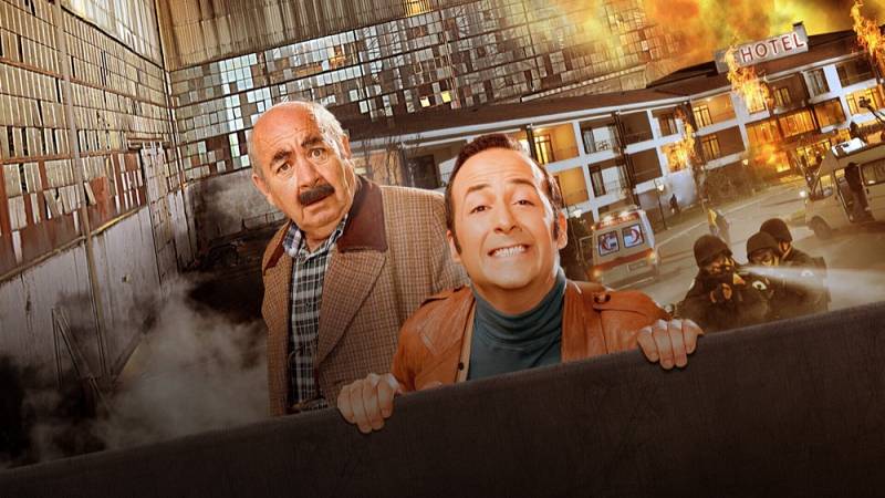 background Sen Kimsin?