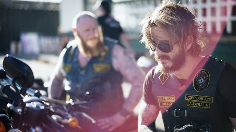 background Outlaws